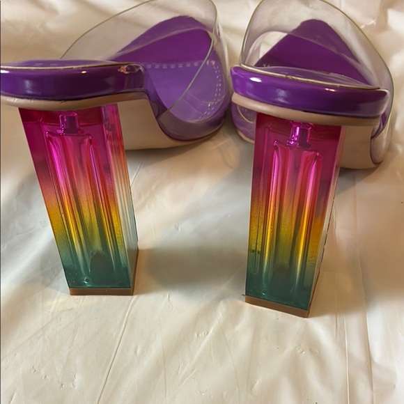 Vibrant Purple Heels with Transparent Design - Picture 5 of 9
